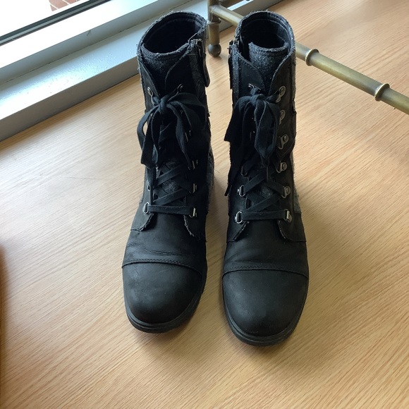 Sorel “Major Carly Boots” - Picture 6 of 8